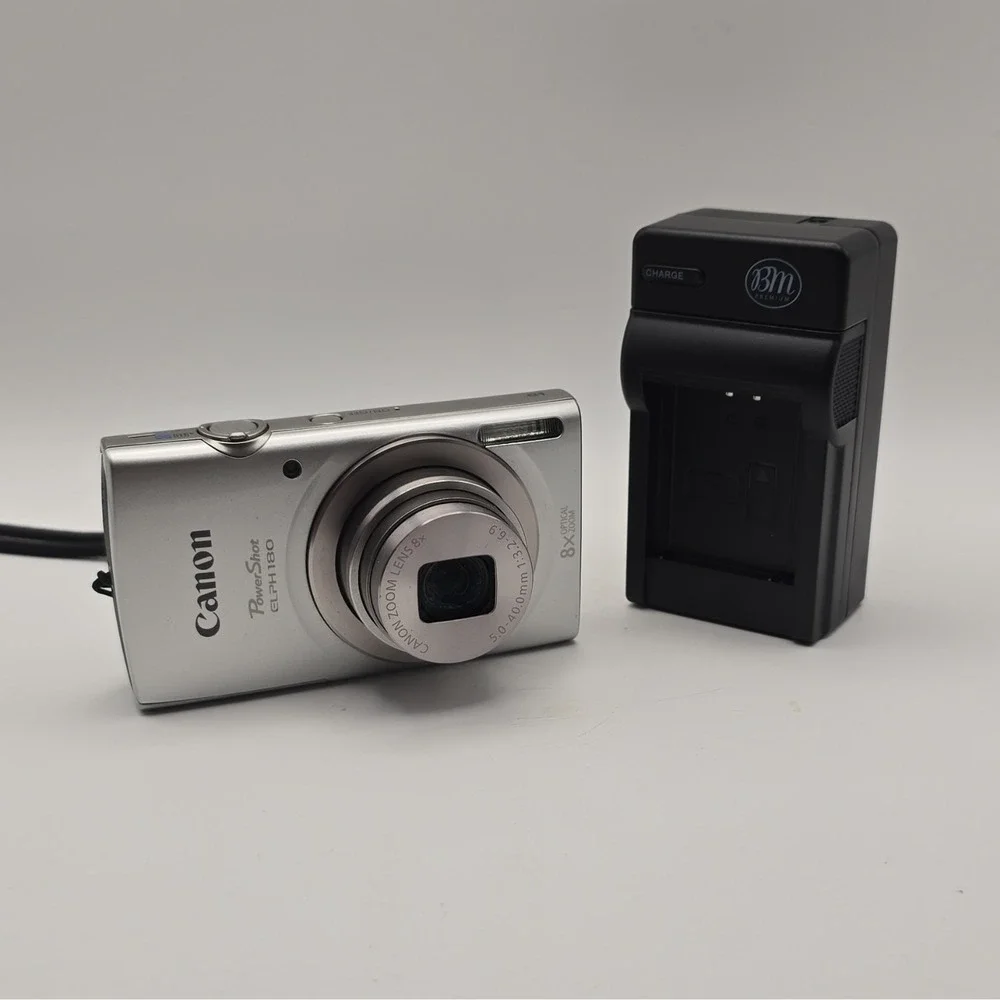Canon PowerShot ELPH 180 20MP 8x Optical Zoom Silver Camera w Battery & Charger